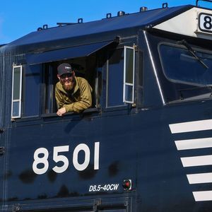 Meet your Posher, Eric